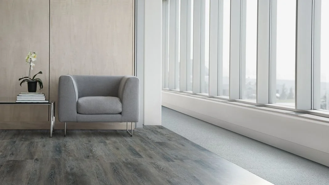 wc ec levelsetgreydunett101silver gal | Foursquare Workspace Southampton